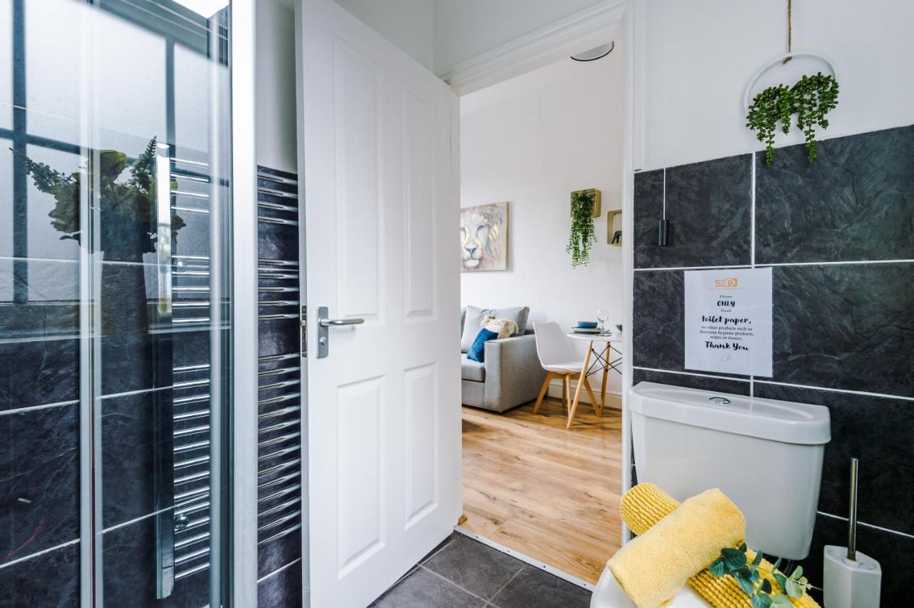 Bright 1-Bed Apartment In Chester By 53 Degrees Property, Ideal For Professionals & Couples, Great Location - Sleeps 4 Esterno foto